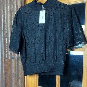 PEACH brand Black lace stunning blouse, Size L/XL